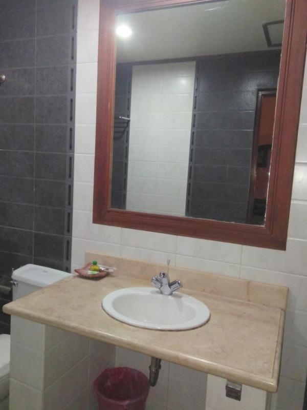 Hotel Zaitun Selaparang Ломбок Экстерьер фото